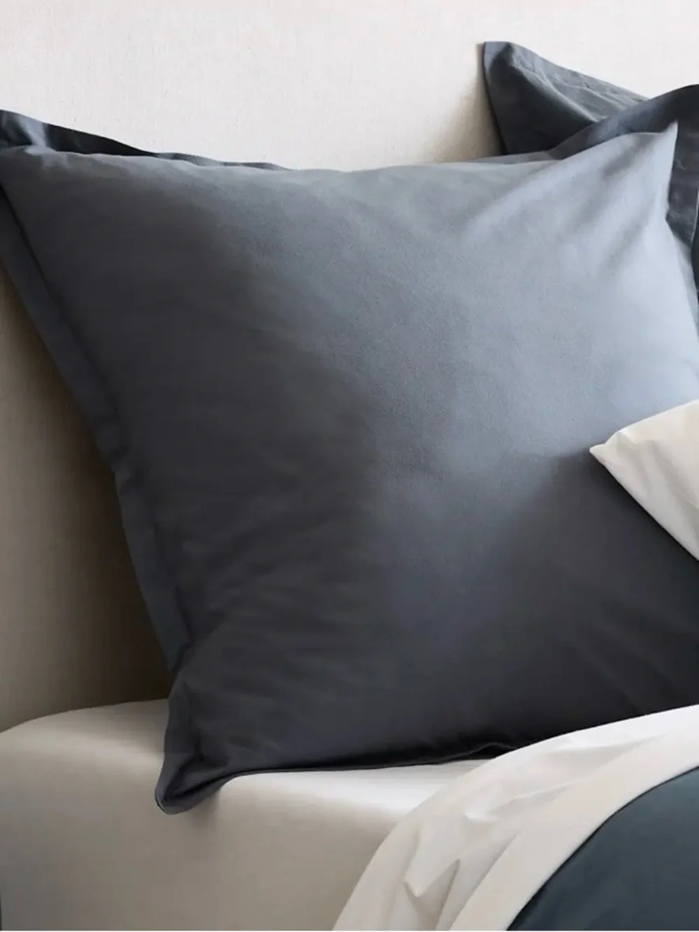 NWOT Quince Organic Brushed Cotton Euro Sham, 26 X 26 (Nightfall)